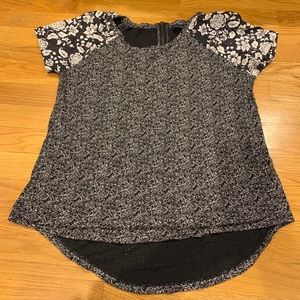 lucky brand zipper tee ✨